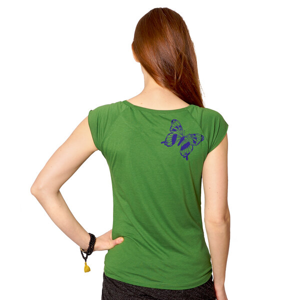 HANDGEDRUCKT "Tagpfauenauge01" Bamboo Frauen T-Shirt von HANDGEDRUCKT