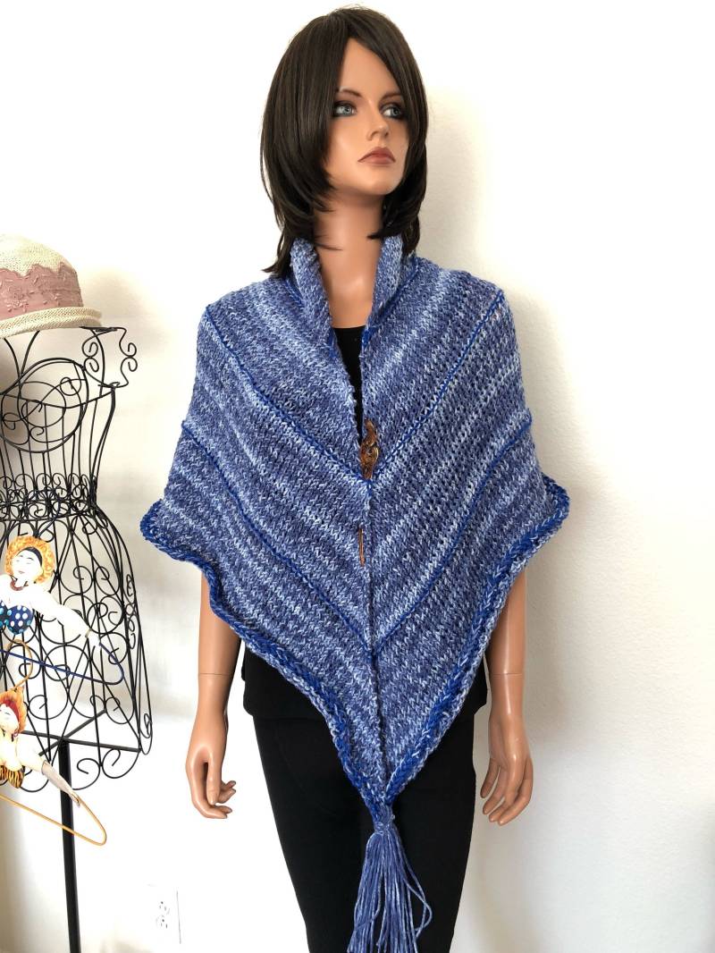 Handgestrickt 2 Liebe Schal Wrap Designer Mode Fransen Jeans Blues Ombre Vier Jahreszeiten Geschenk Geburtstag Dusche Hip Western Frauen Weich Handgestrickt 2 Liebe Schal Wrap Designer Mode Fransen Jeans Blues Ombre Vier Jahreszeiten Geschenk Geburtstag Dusche Hip Western Frauen Weich von HANDKNITS2LOVE