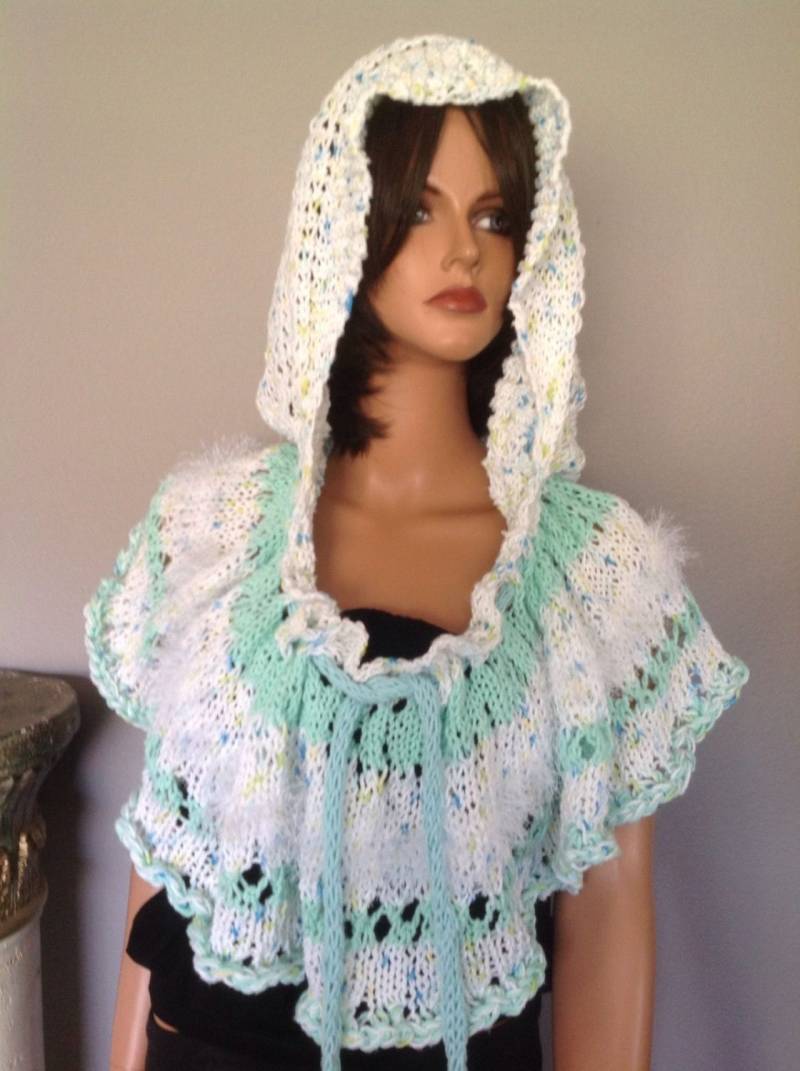 Handgestrickter Kapuzenpullover Rundschal Poncho Sommer Designer Mode Hip Chic Damen Teens Gift von HANDKNITS2LOVE