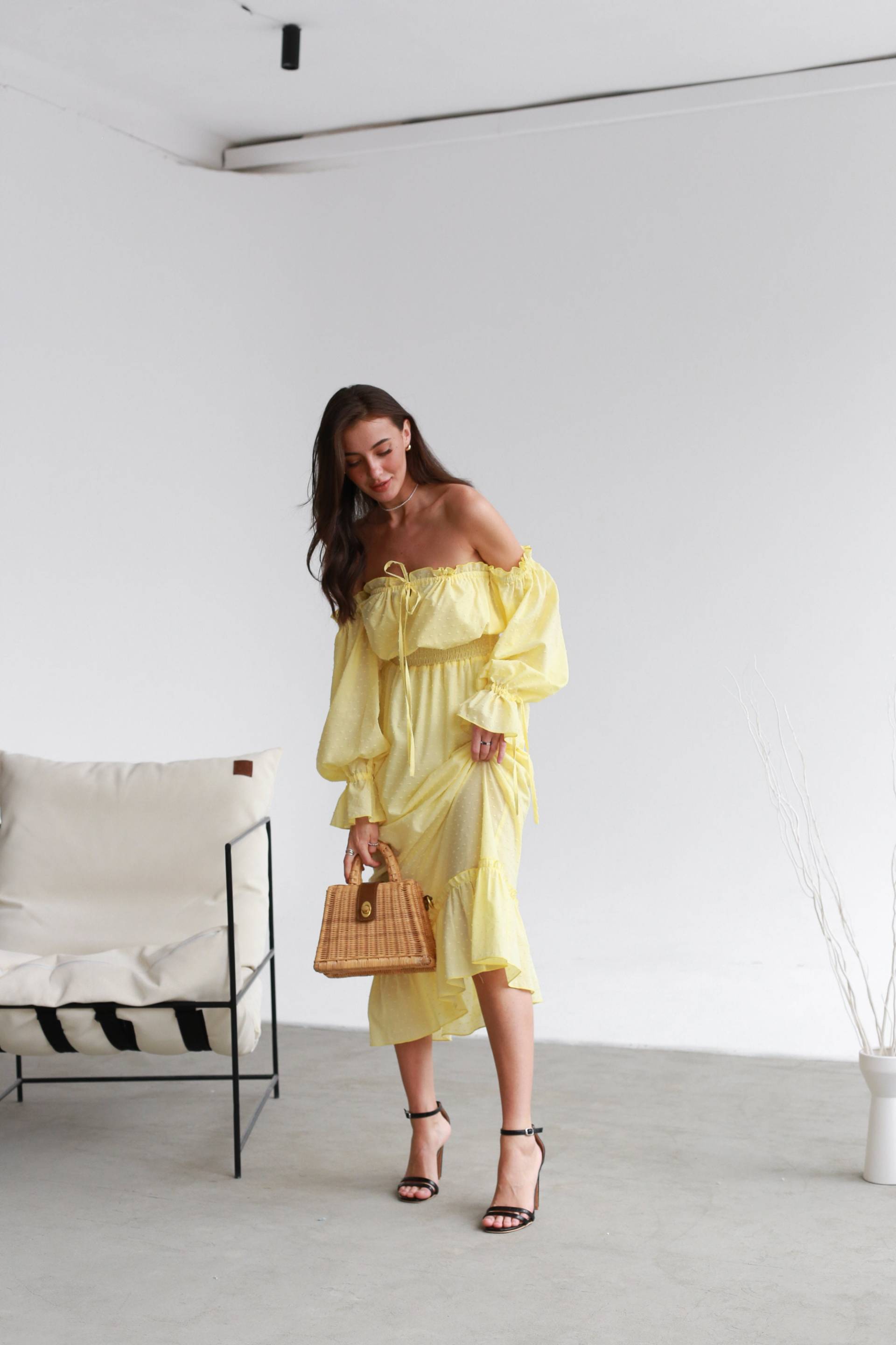 Gelbes Baumwoll Maxikleid Umstandskleid Schulterfrei von HANDMADEGARMENT