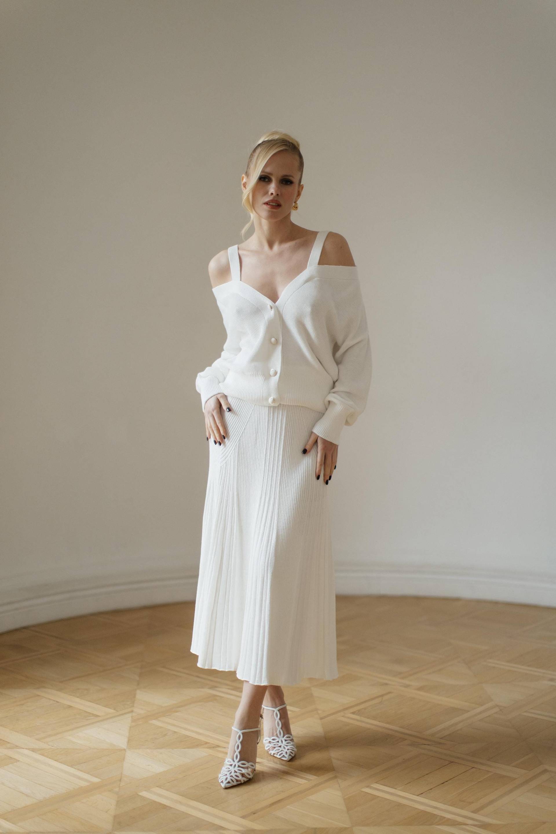 Gestrickte Weiße Hochzeitsrockklage Baumwollmischung Gefaltet Maxi von HANDMADEGARMENT