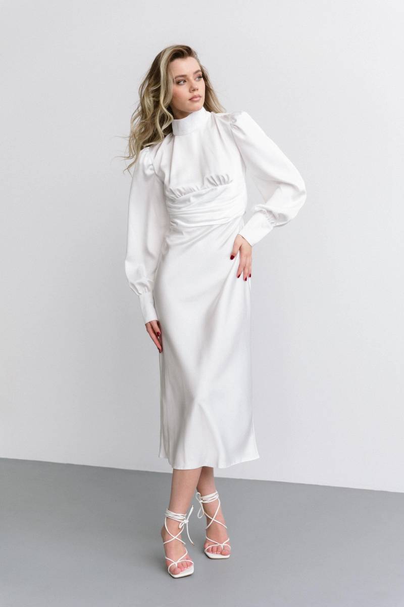 Seide Rollkragen Brautkleid Langarm-Elopement Kleid von HANDMADEGARMENT