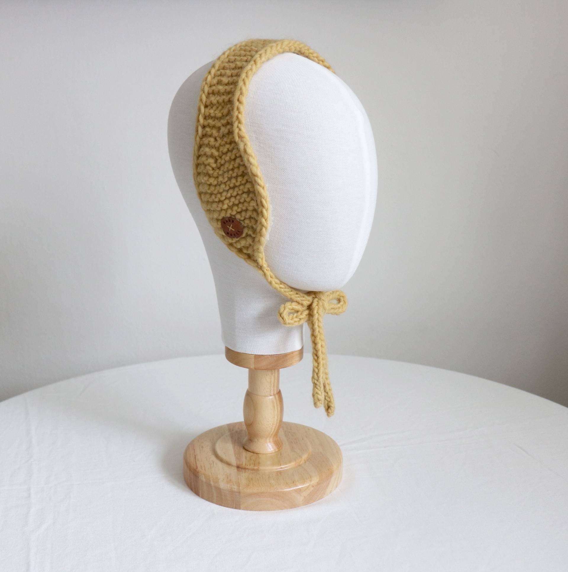 Tie Earwarmer For Child & Adult | Knit Wool Earmuffs Mustard Headband Tie Earwarmer For Child & Adult | Knit Wool Earmuffs Mustard Headband von HANDMOTIF