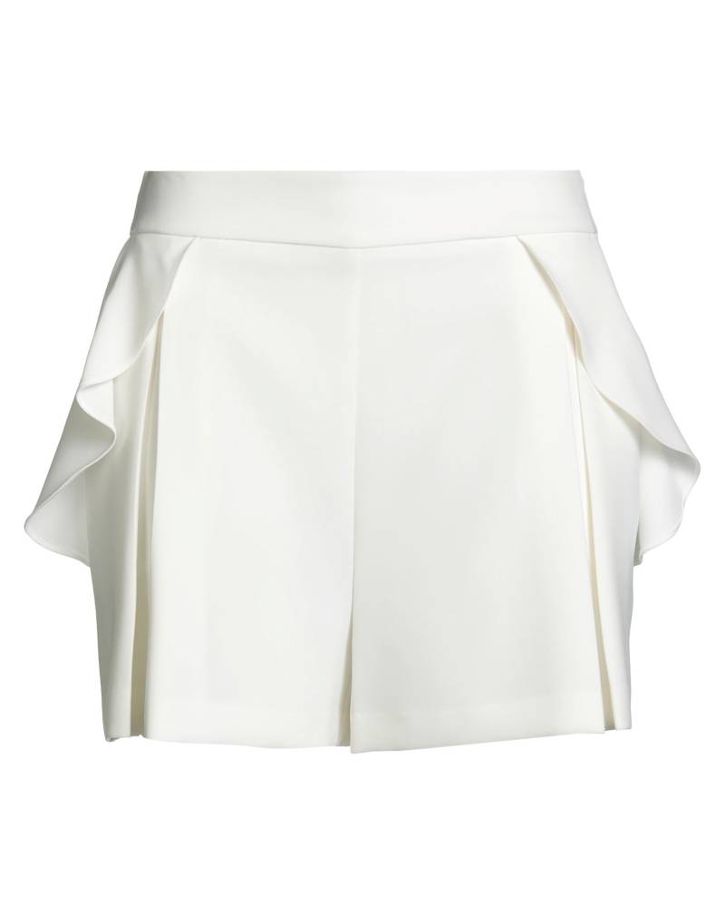 HANITA Shorts & Bermudashorts Damen Off white von HANITA