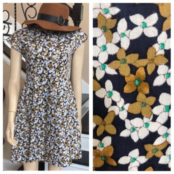 Süßes Vintage 90Er Kleid Geblümtes 70Er Süßes Vintage 90Er Kleid Geblümtes 70Er von HAPPYClothesdesigns