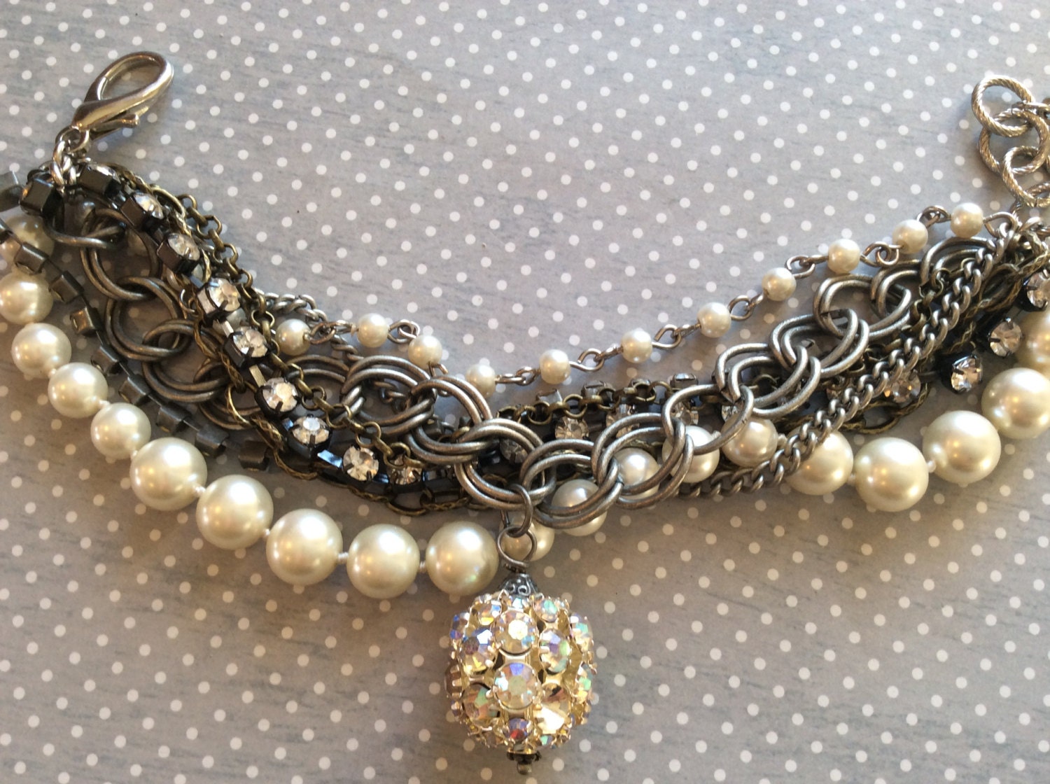 Handgemachte Multi-stranded Perlen Und Ketten-Armband Für Frauen von HASJewelsbyShannon