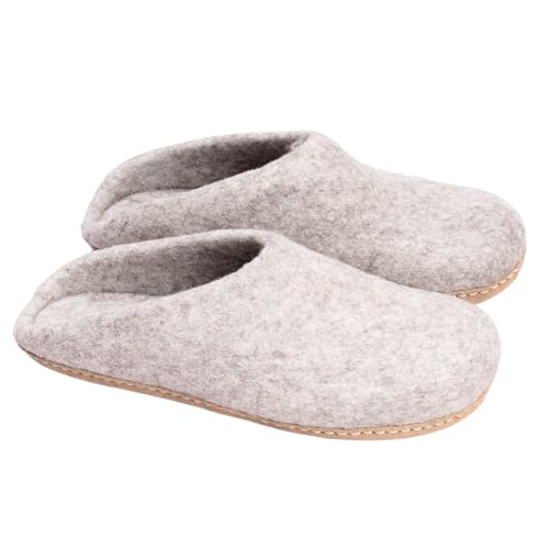 HAUSSIMPLE Wool Indoor Slippers - Natural Organic Wool Genuine Leather Sole Handmade in Nepal - Cozy Warm Soft Unisex Non-Slip House Shoes for Men & Women - Perfect for Winter Comfort, Graue Clogs von HAUSSIMPLE
