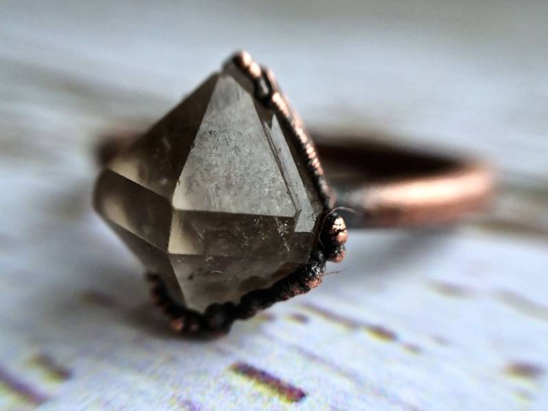 Kristall Ring | Anthraxolith Diamant Elektrogeformter Kupfer Bergkristall Als von HAWKHOUSE
