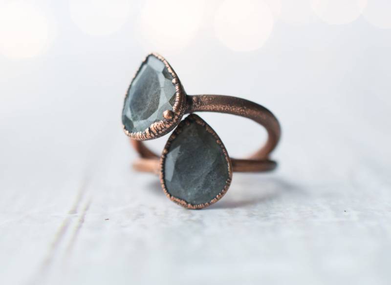 Labradorit Feldspat Ring | Stapelring Aus Bio-Steinen Verlobungsring Bio Edelstein Schmuck Mineralien von HAWKHOUSE
