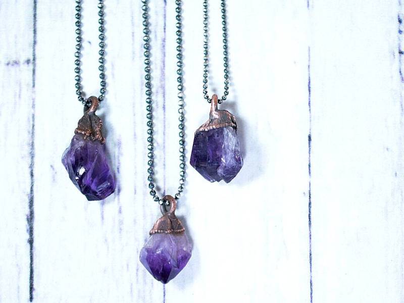 Natürliche Amethyst Kette | Februar Geburtsstein Anhänger Handgefertigter Kristallschmuck Halskette Aus Kupfer Und Sterlingsilber Rohe von HAWKHOUSE