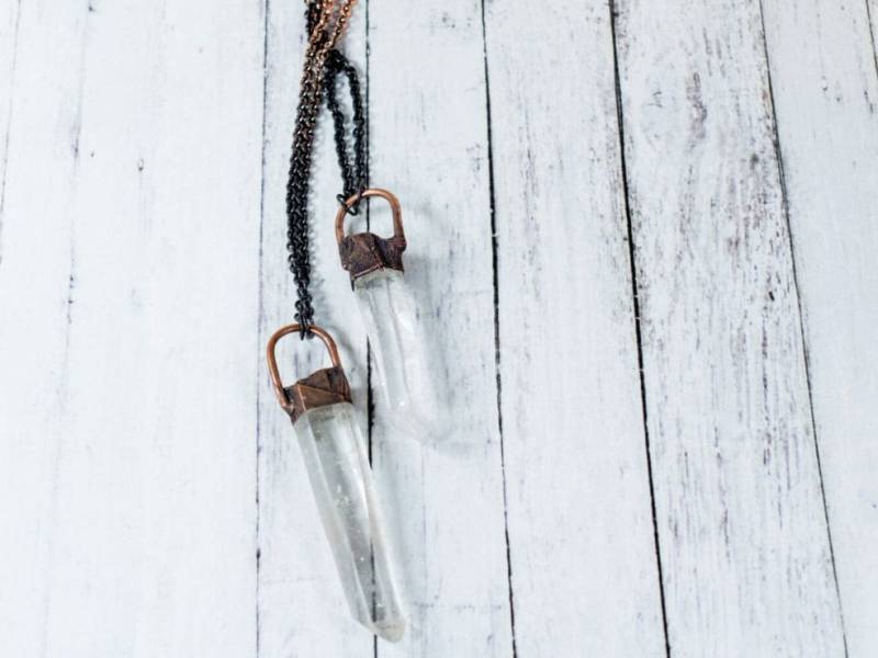 Quarz Kristall Halskette | Elektrogeformte Rohe Roher Quarzkristall Anhänger Quarz-Kristall-Schmuck von HAWKHOUSE