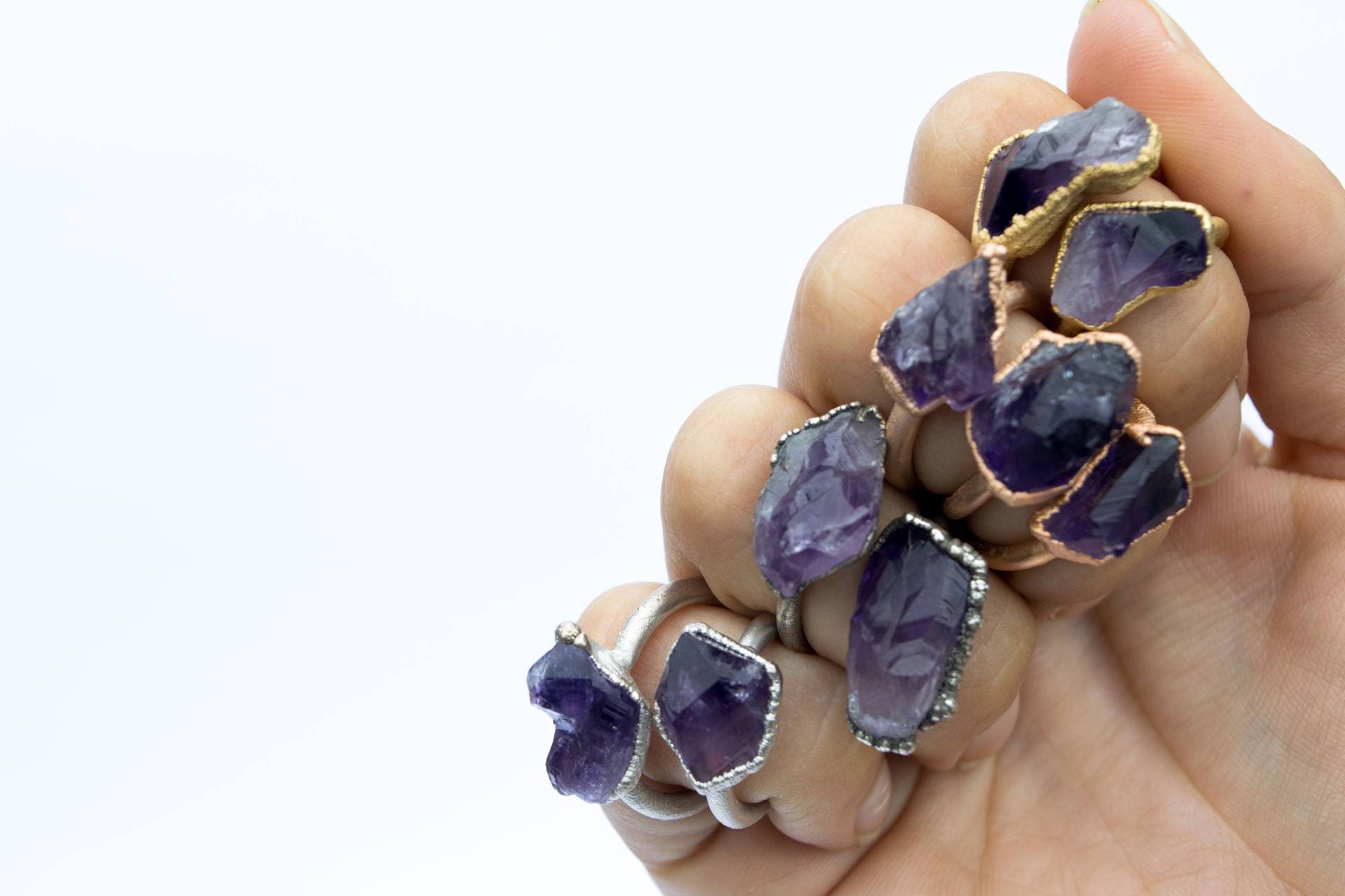 Sale Amethyst Statement Ring | Geburtsstein Stapelbarer Roher Amethystschmuck Silberring Mit Sale Amethyst Statement Ring | Geburtsstein Stapelbarer Roher Amethystschmuck Silberring Mit von HAWKHOUSE