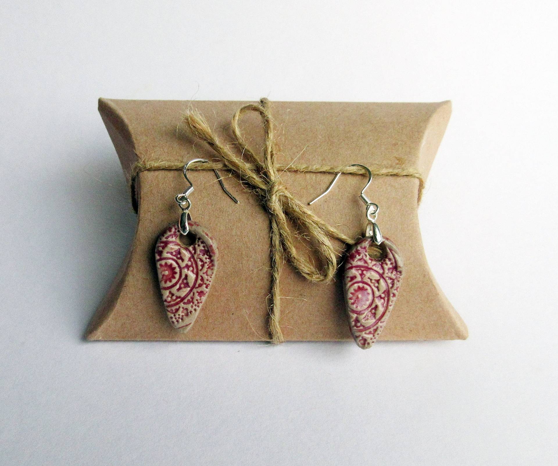 Kirschrosa Steinzeug Teardrop Baumeln Ohrringe - Boho Hippie Gemusterter Ton Natürlicher Handwerker Handgemachter Schmuck Kirschrosa Steinzeug Teardrop Baumeln Ohrringe - Boho Hippie Gemusterter Ton Natürlicher Handwerker Handgemachter Schmuck von HBSculptures