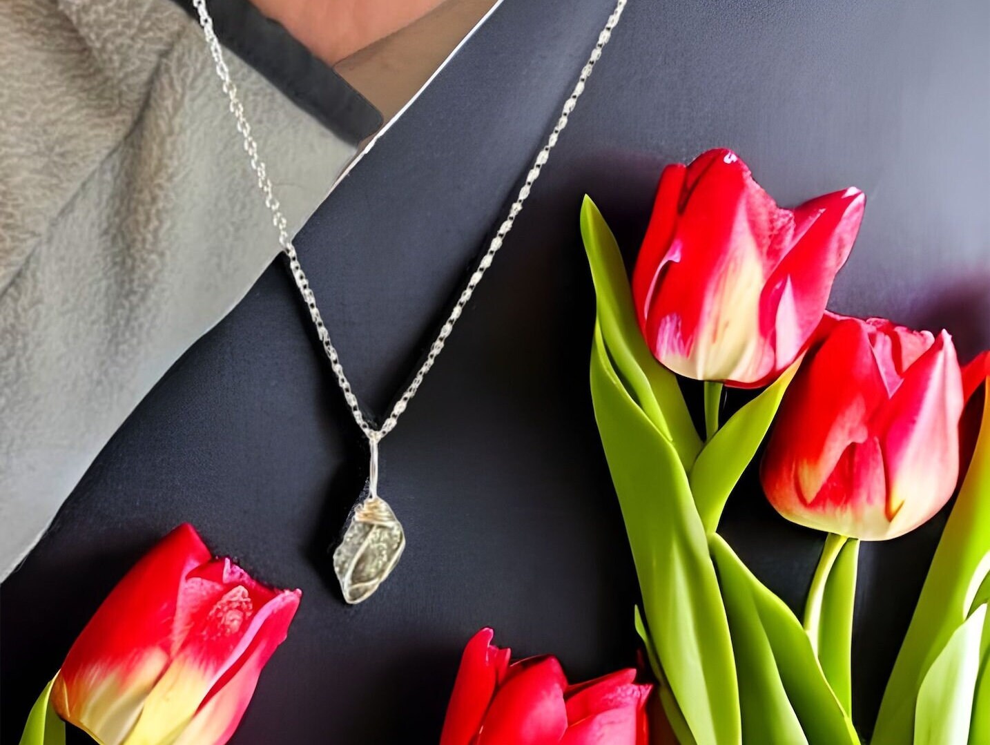 Rohe Pyrit Halskette, Kleine Rohe Kristall Zierliche Schmuck, Heilende Kristalle, Fools Gold, Echter von HEARTOFGARNETLLC