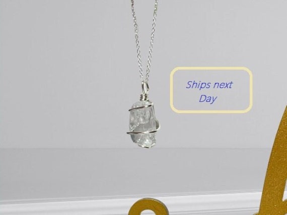 Wire Wrapped Quarz Halskette, Edelsteine, Klarer Quarz, Authentisch, Ethisch Bezogen von HEARTOFGARNETLLC