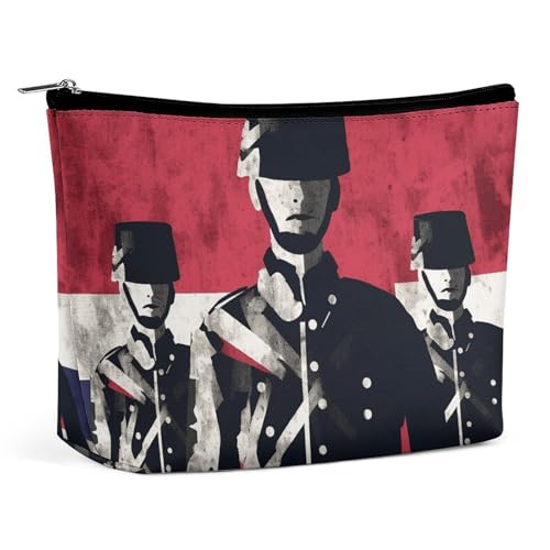 HEBVNJF Reise-Make-up-Tasche, tragbare Kosmetiktasche, Sportplatz in Grün, Make-up-Aufbewahrungstasche für Damen/Mädchen, Soldat vor amerikanischer Flagge, Einheitsgröße von HEBVNJF