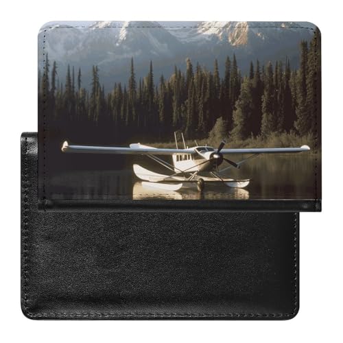 Reisepasshülle Reisezubehör Backyard Hühner Wasserdicht Reisepass Reisebrieftasche mit Kartenfächern für Damen und Herren, Flugzeug am See, Einheitsgröße von HEBVNJF