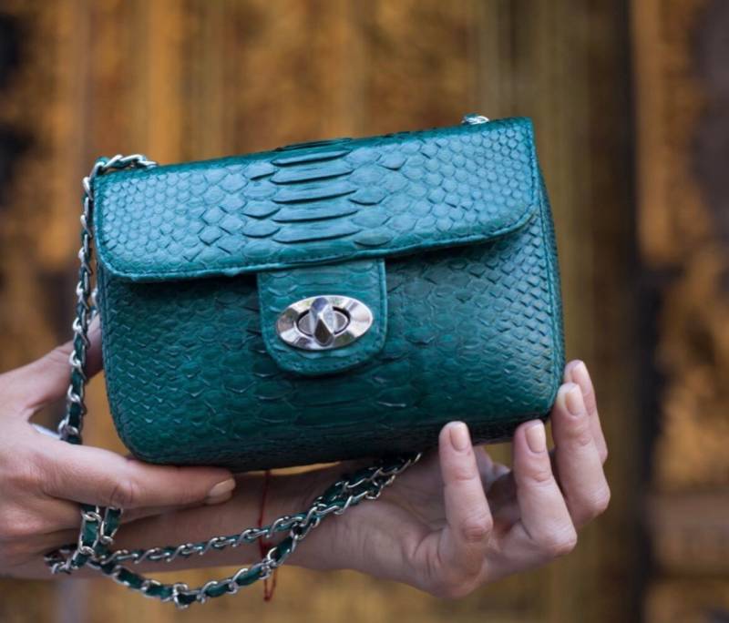 Echte Python-Haut - Dunkelgrüne Umhängetasche | Verstellbare Kette Klasse Elegante Schlange Kleine Dame Sommer Geldbörse Designer Ledertaschen von HEDONISTBALI