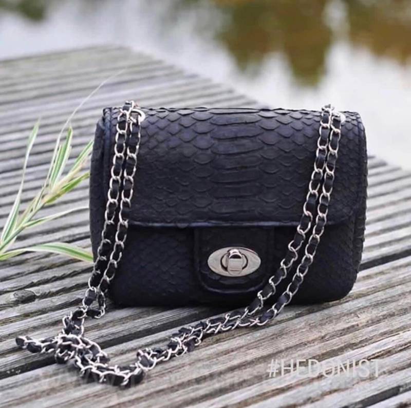 Echte Pythonleder Verstellbare Kette Crossbody Schwarze Frauen Edle Mini Tasche, Abendtasche, Kleine Ledertasche, Geldbörse von HEDONISTBALI