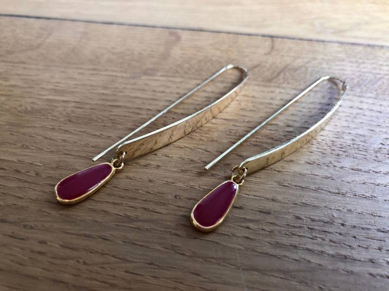 Ohrhänger Gold Mit Emailliertem Anhänger Rot von HEIDIGoldBerlin