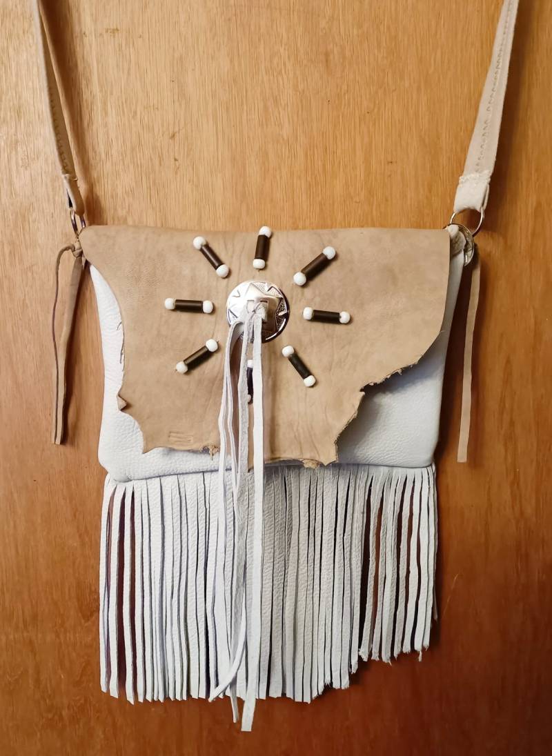 Unikat Ledertasche Handgefertigt Echt Leder Fransen Perlen Neu von HEJOKA