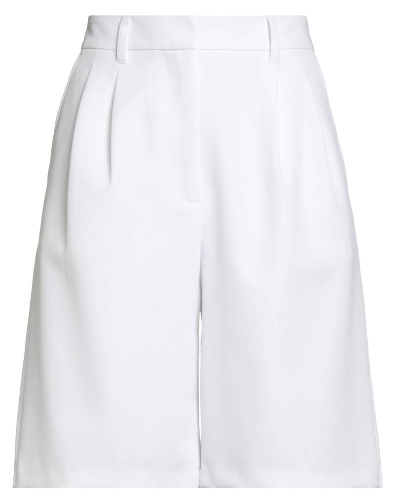 HERZENSANGELEGENHEIT Shorts & Bermudashorts Damen Weiß HERZENSANGELEGENHEIT Shorts & Bermudashorts Damen Weiß von HERZENSANGELEGENHEIT