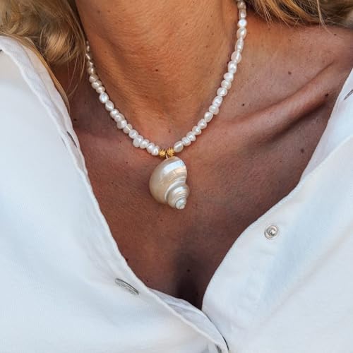 HGZHNAT Naturalschale Türkiser Perlen Halskette Handgefertigt Verstellbarer Kette Leichtes Neckkettenschmuck Geschenk Für Frauen Verstellbare Nachahmung Perlen Halskette von HGZHNAT