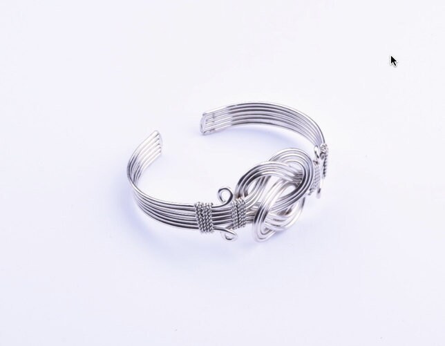Wire Form Cuff Bracelet Wire Form Cuff Bracelet von HHHdesigns