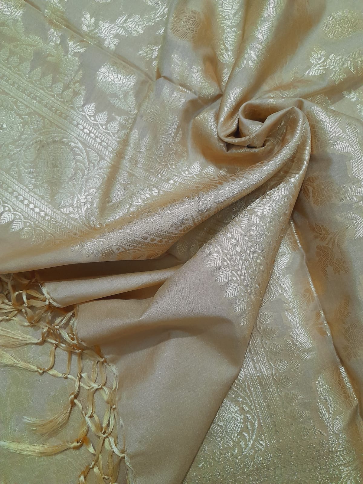 Darkbeige Dupatta Hochzeit Designer Zari Arbeit Banarasi Seide Floral Art Silk Handloom Handmade von HITESHTEXTILES
