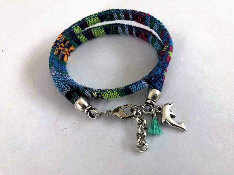 Delfin Bettelarmband, Boho Baumwoll Wickelarmband, Ethno Seil Schmuck, Anhänger Armband von HITUK
