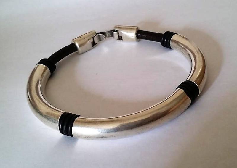 Herren Silber Plated Zamak & Leder Curved Tube Armband von HITUK