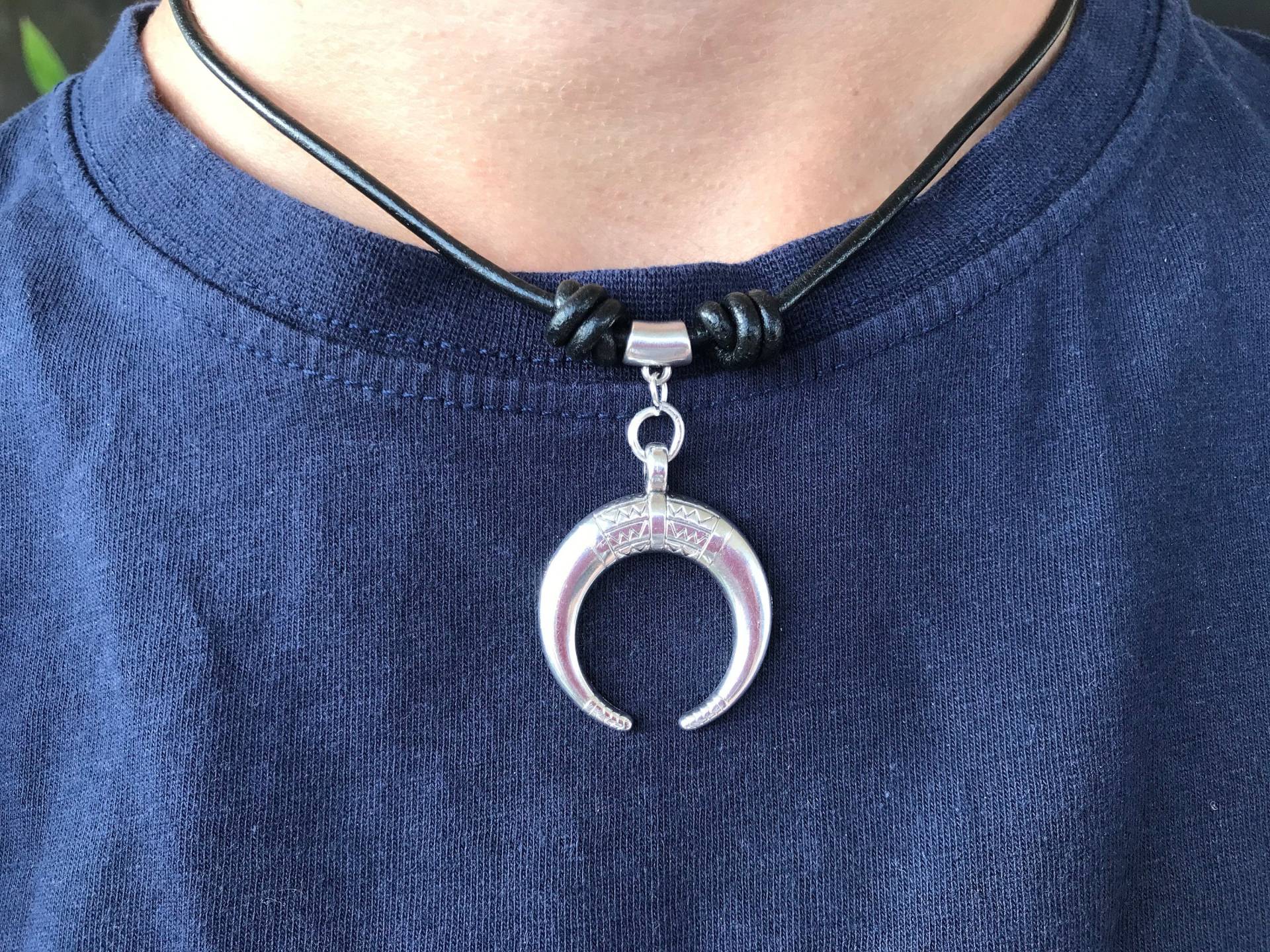 Horn Leder Kette, Herren Halsband, Geschenk Für Ihn, Valentinstag, Muttertag von HITUK