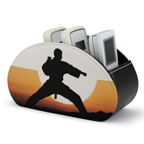 HLBSDM Karate-Silhouette-Fernbedienungshalter, Aufbewahrungsbox für TV-Fernbedienungen, Schreibtisch-Organizer aus Leder, Stifthalter aus PU, Schreibwaren-Organizer für Wohnzimmer und Büro (5 Fächer) von HLBSDM