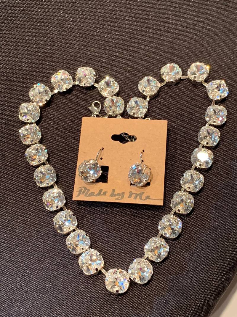 12mm Swarovski Halskette & Ohrringe Set 12mm Swarovski Halskette & Ohrringe Set von HLukesCreations