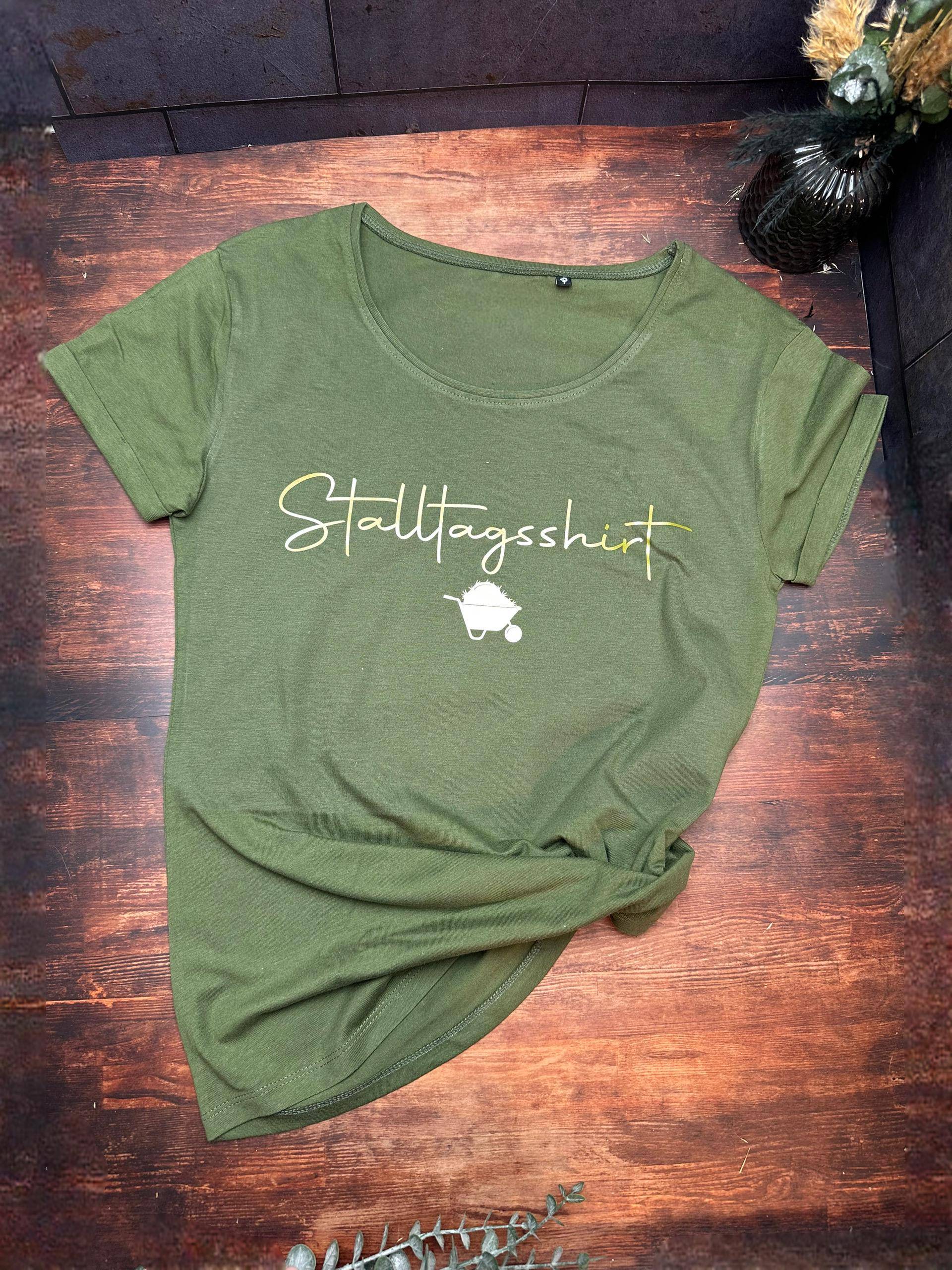 Tshirt Stall Pferde Shirt Mit Pferdespruch Stallshirt Pferdemädchen Gold Glitzer Tshirt Stall Pferde Shirt Mit Pferdespruch Stallshirt Pferdemädchen Gold Glitzer von HMDesignrundumsPferd