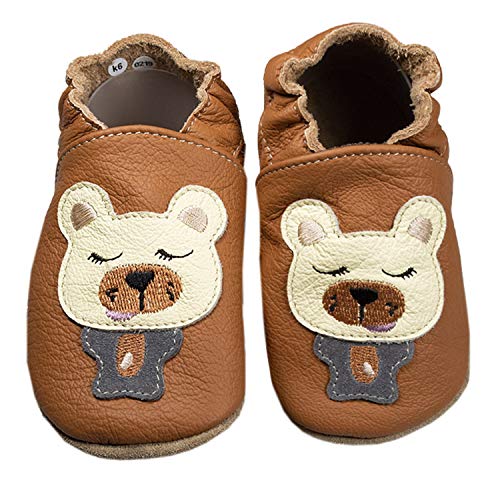 HOBEA-Germany Baby Lauflernschuhe Tiermotiv mit Anti-Rutsch-Sohle, Kinder Hausschuhe Mädchen & Jungen, Lederschuhe Baby (18/19, Bär braun) von HOBEA-Germany