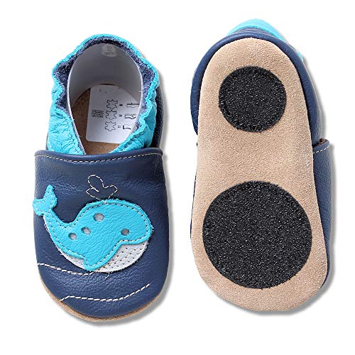 HOBEA-Germany Baby Lauflernschuhe Tiermotiv mit Anti-Rutsch-Sohle, Kinder Hausschuhe Mädchen & Jungen, Lederschuhe Baby (18/19 (6-12 Mon), Wal dunkelblau) von HOBEA-Germany