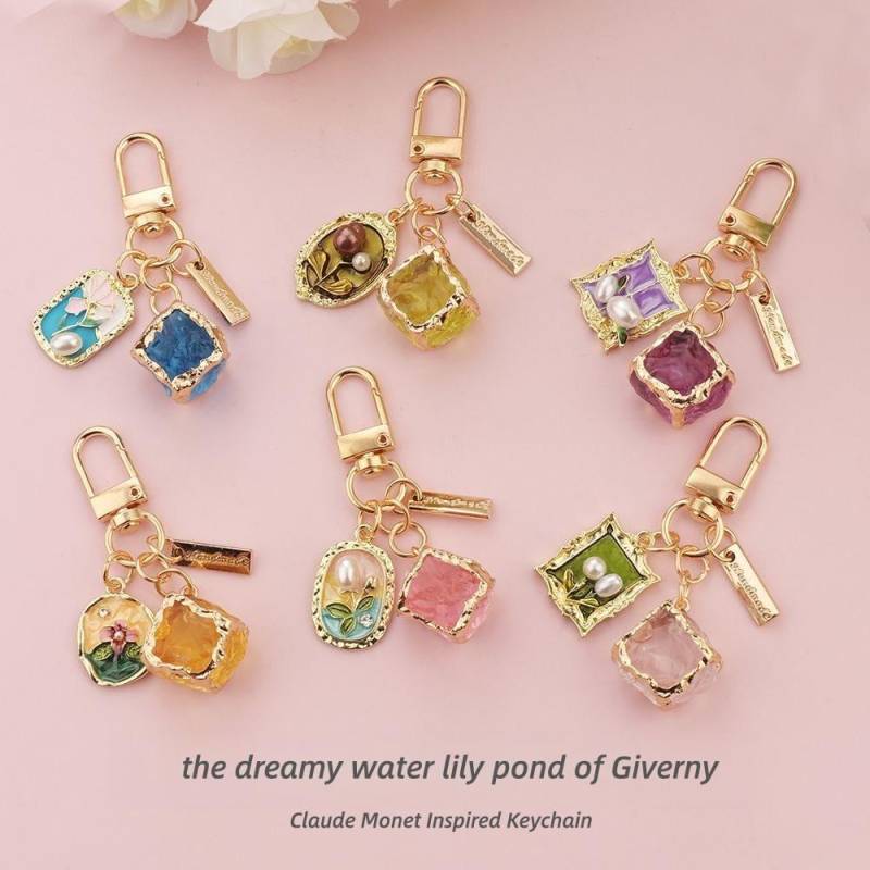 Water Lily Keychain Monet Style | Enamel Art Accessory With Pearl Elegant Keyring Gift For Her Gold Plated Jewelry von HOLIDAYSTUDIOSchatze