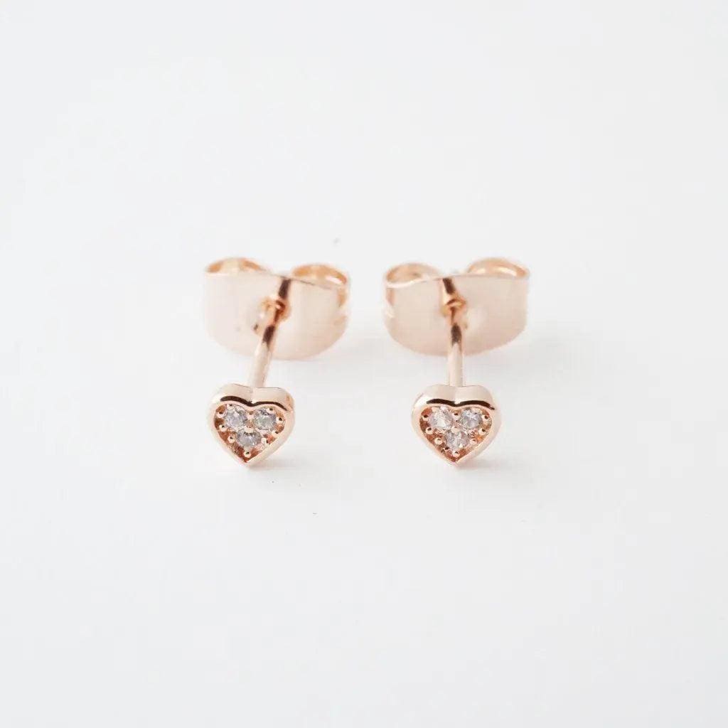 Mini Herz Kristall Ohrstecker in Gold, Silber, Rosegold | Minimalist Schmuck Für Jeden Tag Honigkatze von HONEYCATus