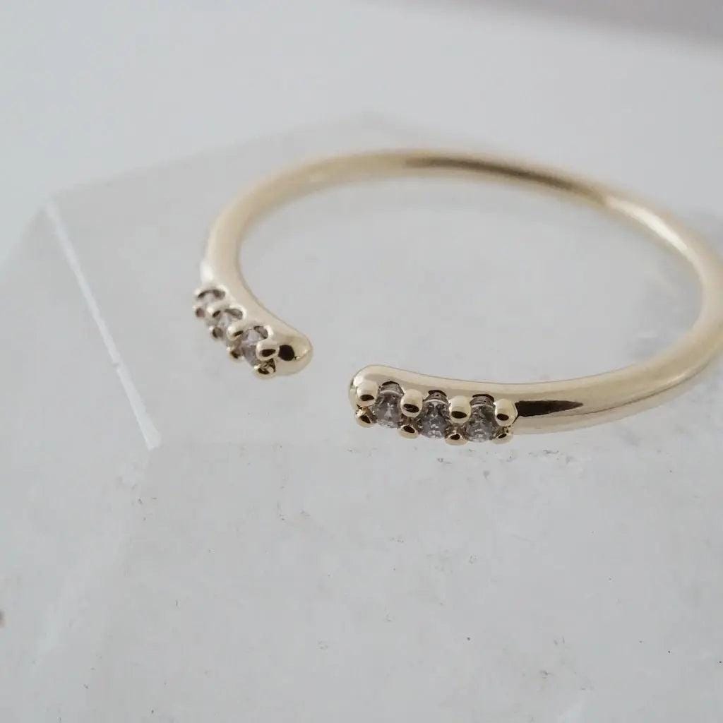 Offene Kristall Enden Ring in Gold, Silber, Rosegold | Minimalist Schmuck Für Jeden Tag Honigkatze von HONEYCATus