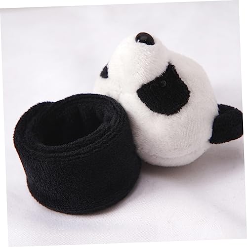 HONMEET 2 Stück Kuschelige Panda Slap Armbänder aus Plüsch Weiche Snap Bracelets Bequem Verstellbar für Party Festival und Alltag Schwarzes Tiermotiv von HONMEET