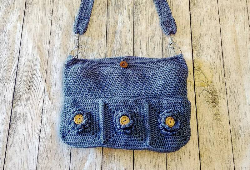 Handtasche, Gehäkelte Tasche, Crossbody Geldbörse, Geldbeutel, Blauer Täglichen Handtasche Mit Trageriemen von HOOKEDonCrochetEMILY