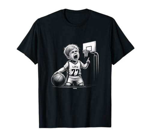 SCHREI BABY LUKA SITZT UND WEINT VOR DEM BASKETBALL KORB T-Shirt von HOOPS by nowa. BASKETBALL MOTIVATION SPORT LUKA