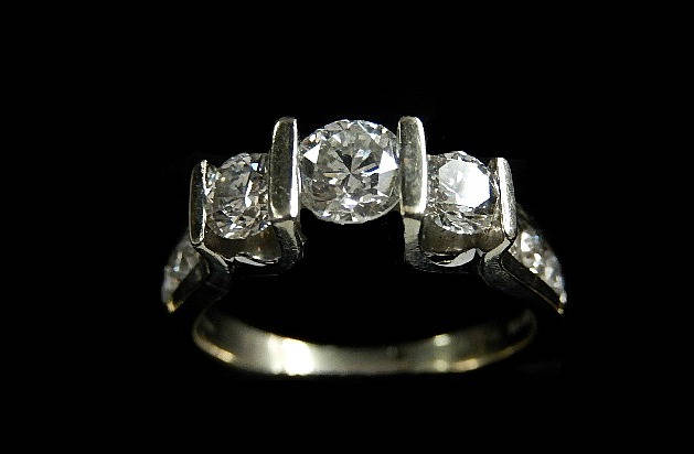 Diamantring von HPSJEWELERS