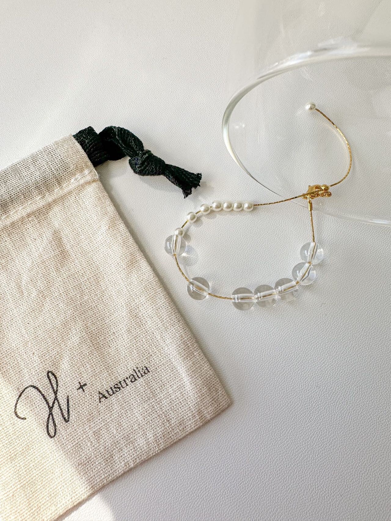 Zartes Perlenarmband. Süßwasser Perle Bettelarmband Für Frauen. Handmade Mode Perlen Armband. Schmuck Zartes Perlenarmband. Süßwasser Perle Bettelarmband Für Frauen. Handmade Mode Perlen Armband. Schmuck von HPlusJewelry