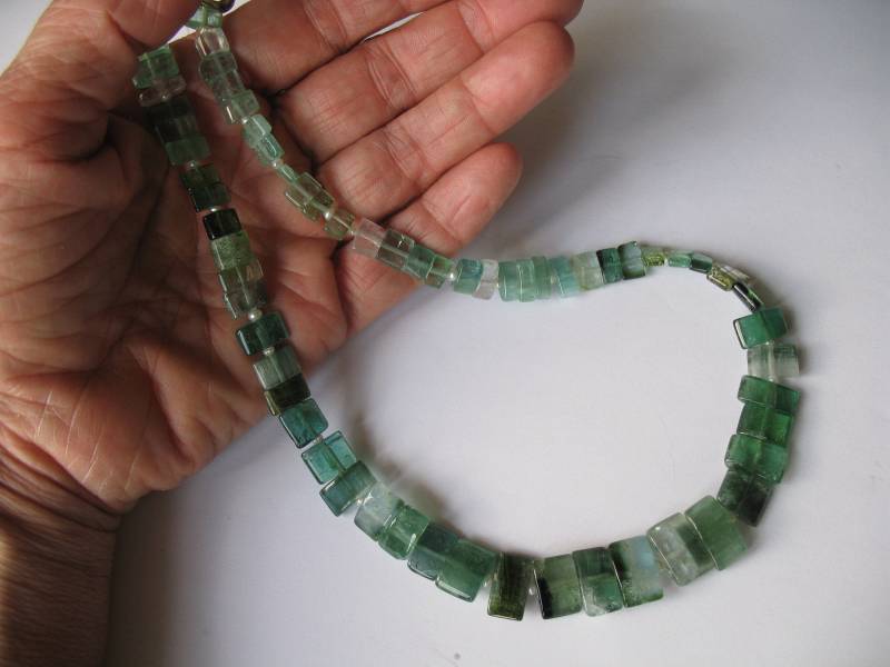 Grün Ist Die Hoffnung Kette/Collier Aus Turmalin Mit Perlchen Und Ösenschloss Sterlingsilber von HSSSchmuckSchmiede