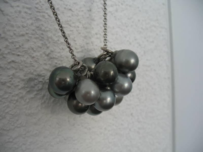 Träubel 3 Anhänger Aus Tahitiperle Mit Silberöse von HSSSchmuckSchmiede