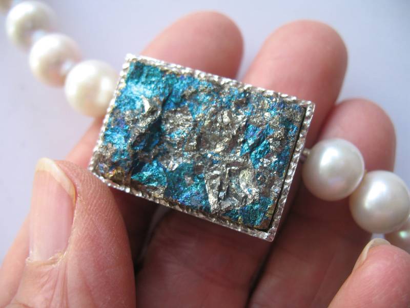 Wechselmechanik Schloss Besonderheit Kaloperit in Massiver Sterlingsilberfassung von HSSSchmuckSchmiede