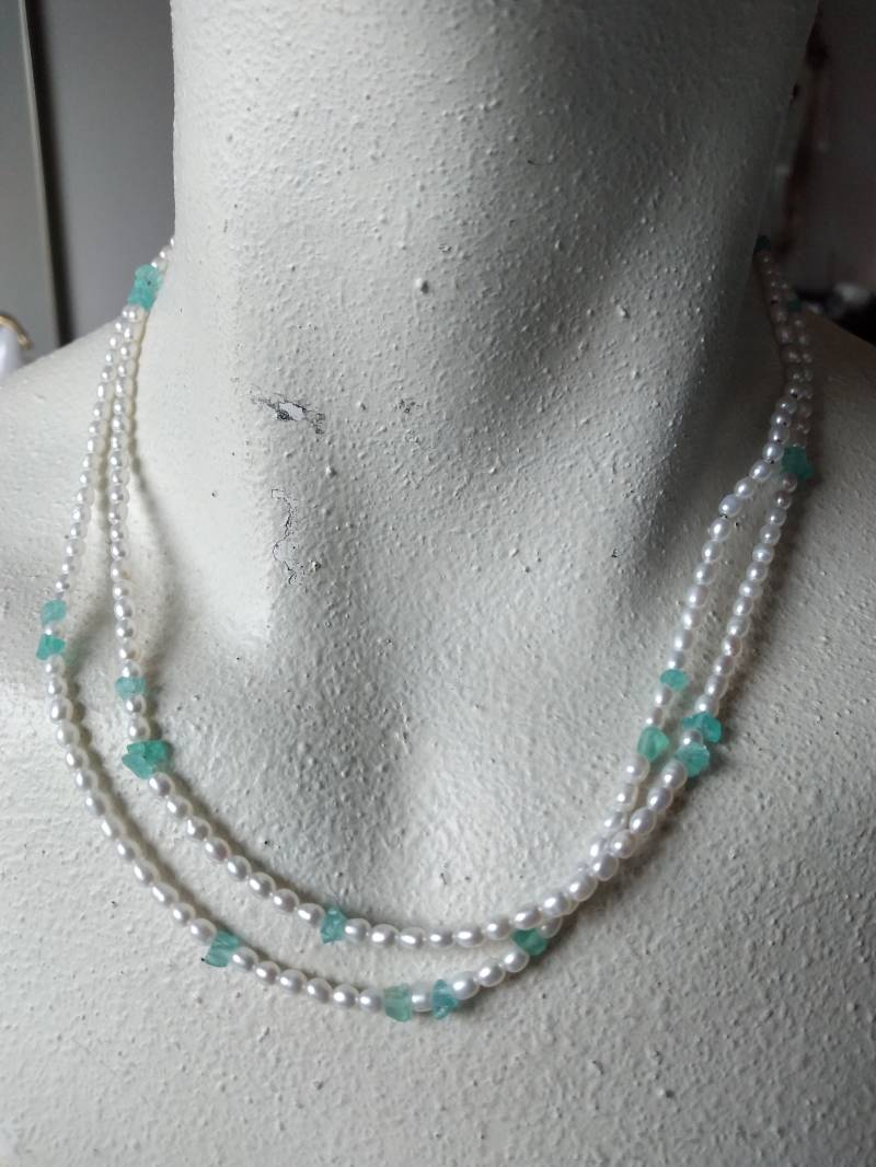 Wickelkette Aus Süßwasserperlen Mit Apatiten von HSSSchmuckSchmiede