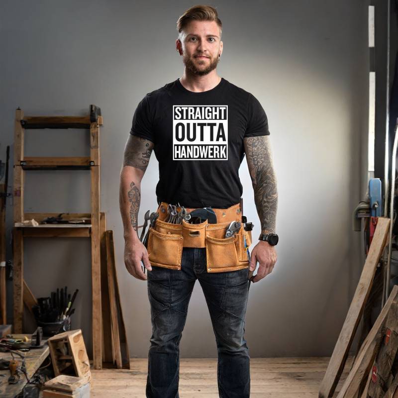 straight Outta Handwerk T-Shirt Herren Handwerker Mechaniker Bauarbeiter Männer Schwarz Geschenk Vatertag Väter Größe S - 4xl von HSTextil